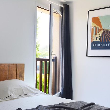 Cottage With Large Garden 15 Minutes Walk From The Beach Вилер-сюр-Мер Екстериор снимка