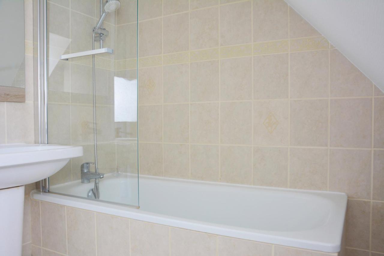 Cottage With Large Garden 15 Minutes Walk From The Beach Вилер-сюр-Мер Екстериор снимка